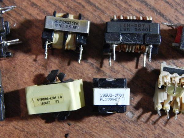 Продам Транзисторы, мини (9 шт)