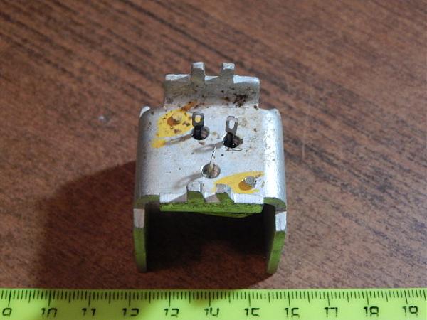 Продам транзистор на радиаторе в сборе