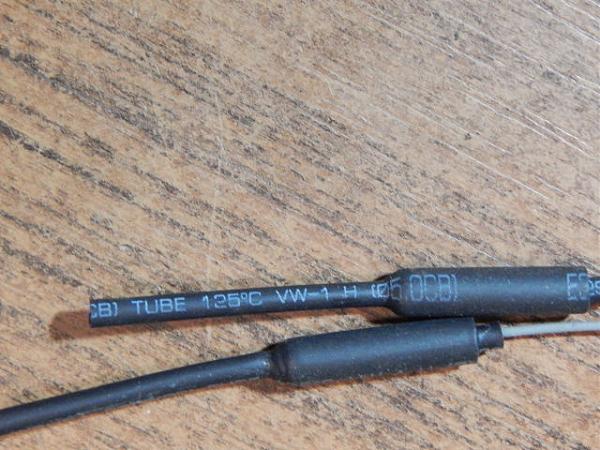 Продам Датчик герконовый бесконтактный (2 шт)