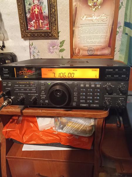 Продам Трансивер Icom 737