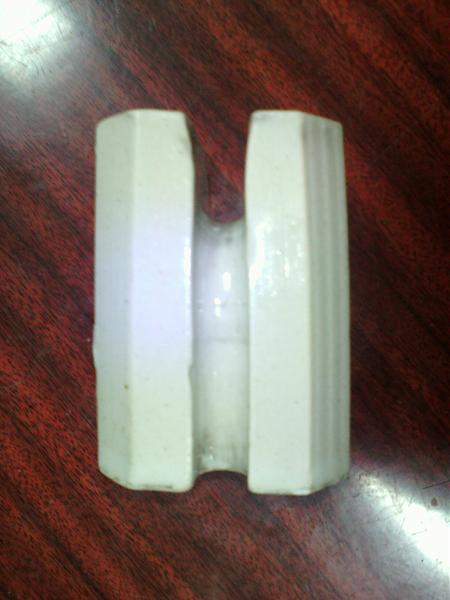 Продам изоляторы