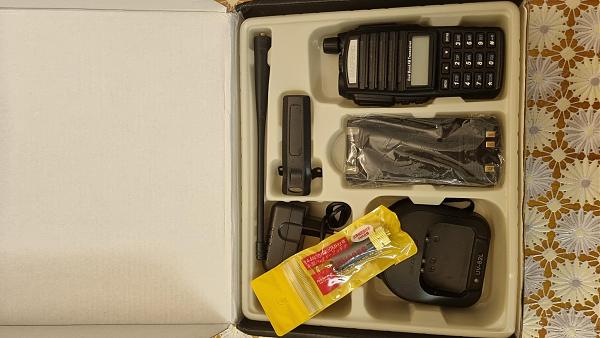 Продам uv-82L и tyt th-uv8000d