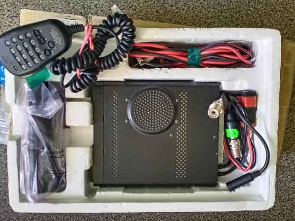 Продам Yaesu ft 100d