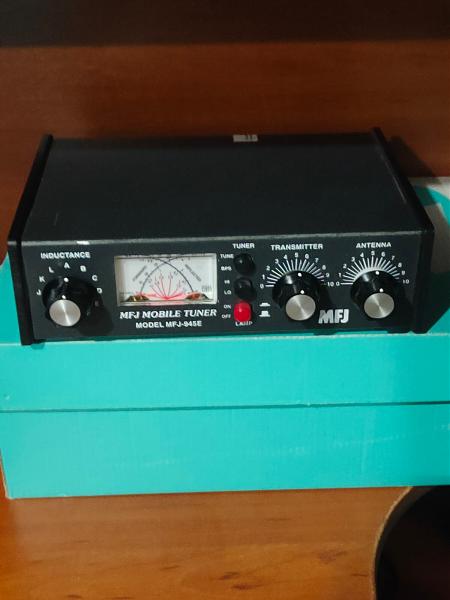 Продам антенный тюнер MFJ-945E