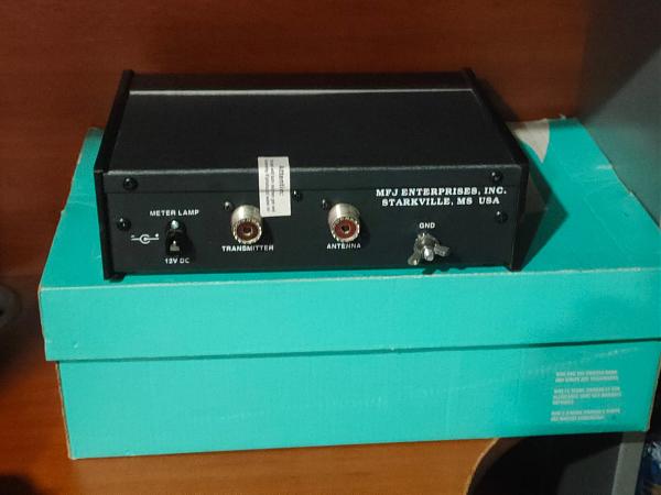 Продам антенный тюнер MFJ-945E