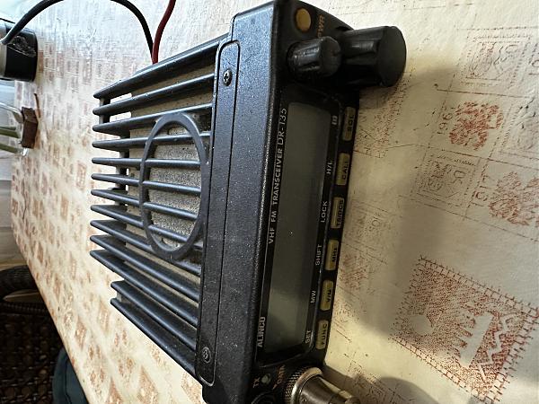 Продам Автомобильный УКВ ЧМ трансивер