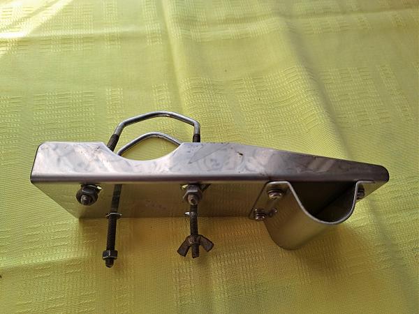 Продам Крепеж штырь