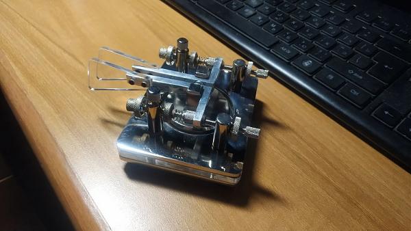 Продам Телеграфный ключ