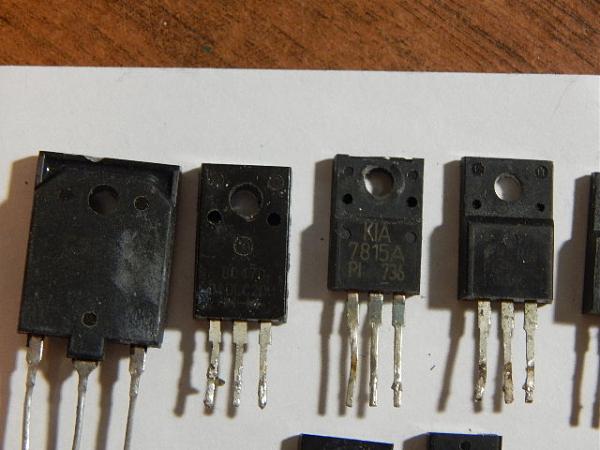 Продам Транзисторы(14 шт)