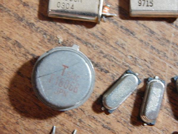 Продам Кварцы(23 шт)