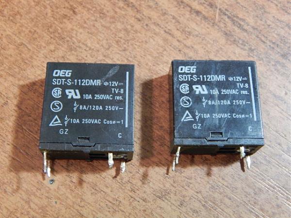 Продам Реле (2 шт)