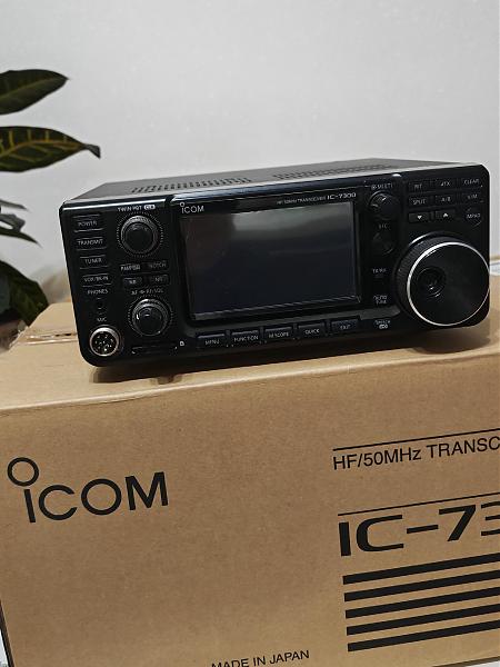 Продам Трансивер Icom-7300