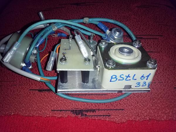 Продам Тиристоры по 358 А на 1000 в.и пара диодов п