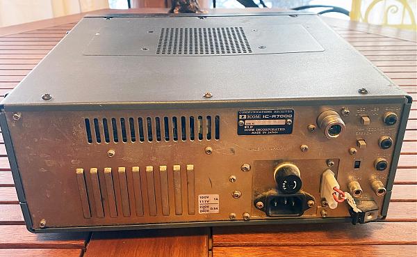 Продам УКВ-сканер (приёмник) ICOM IC-R7000
