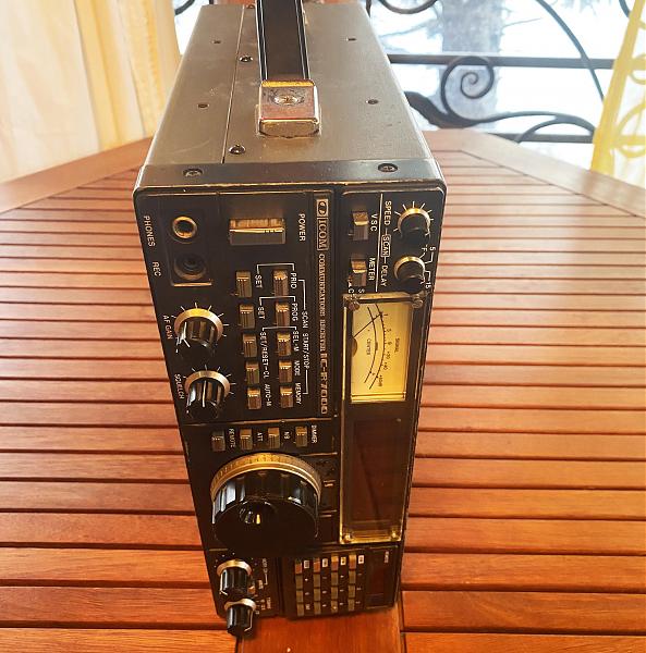Продам УКВ-сканер (приёмник) ICOM IC-R7000