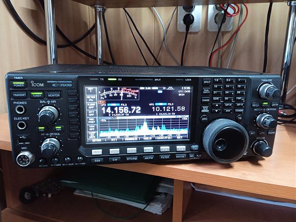 Продам трансивер IC-7600