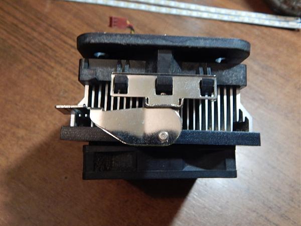 Продам Кулер охлаждения процессоров с радиатором для ПК