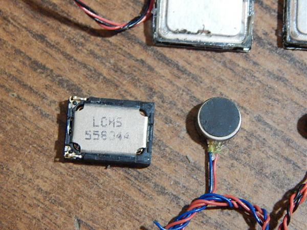 Продам Динамики мини от смартфонов и планшетов (6 шт)