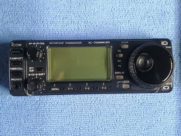 Продам Передняя панель для IC-706MK2G