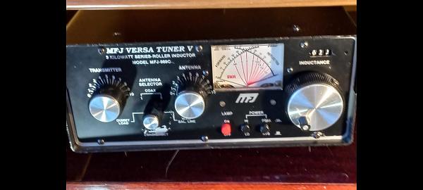Продам Тюнер MFJ-989C
