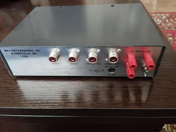 Продам КВ тюнер mfj-941e