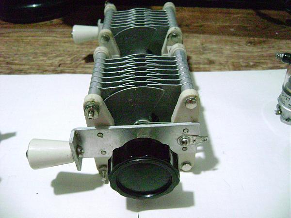 Продам конденсатор переменный