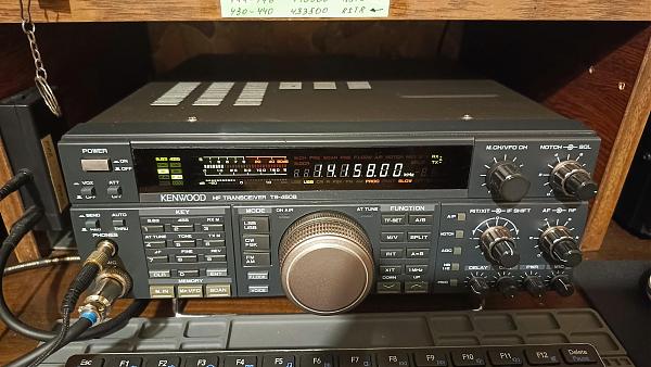 Продам трансивер в отличном состоянии