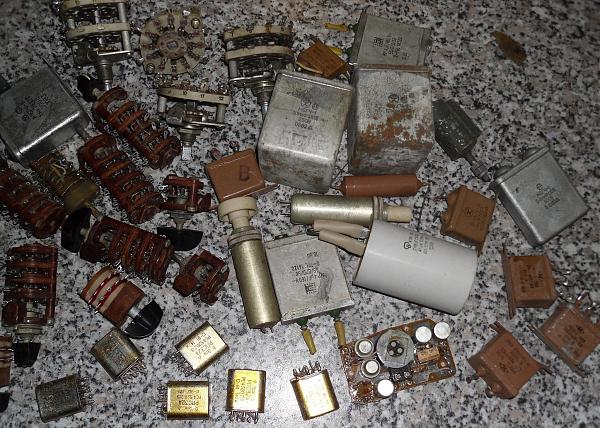 Продам Набор радиокомпонентов