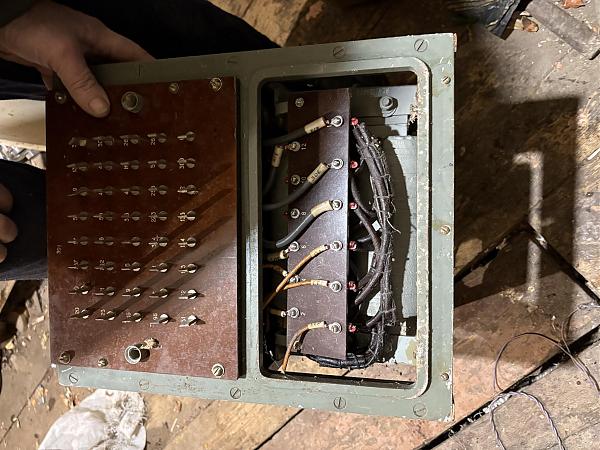 Продам блок питания от Р-118