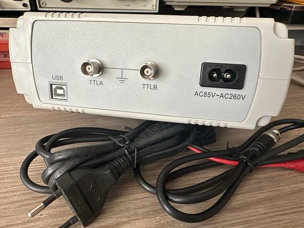 Продам Частотомер + генератор FY3200S