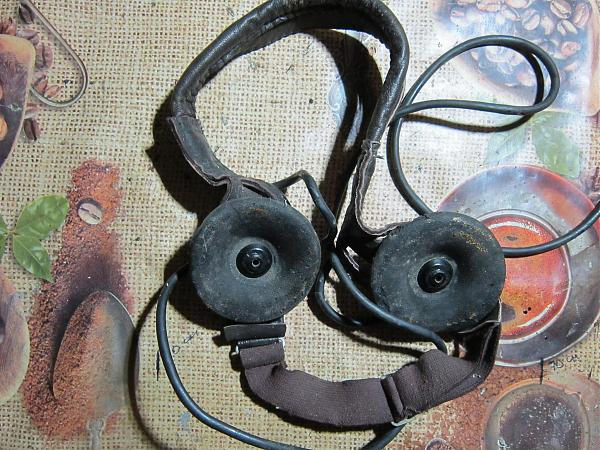 Продам Советскии авиационные наушники-3 пары