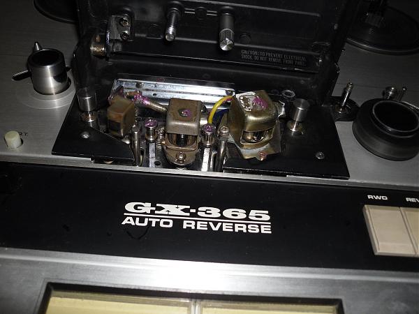 Продам Akai GX 365