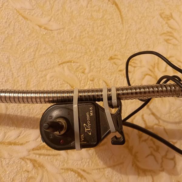 Продам Микрофон-гибкая трубка-струбцина