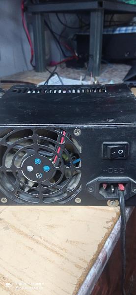 Продам 13.8v блок питания