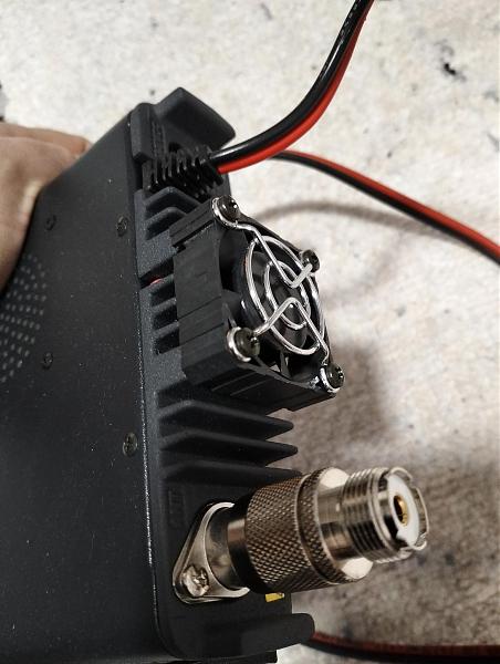 Продам Yaesu ft-8800e