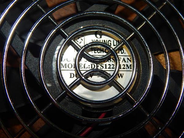 Продам Вентилятор от кулера с решеткой