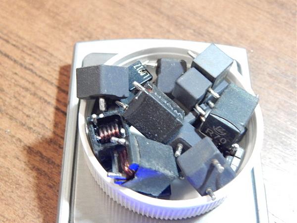 Продам Катушки индуктивности на ферритах (99 гр)