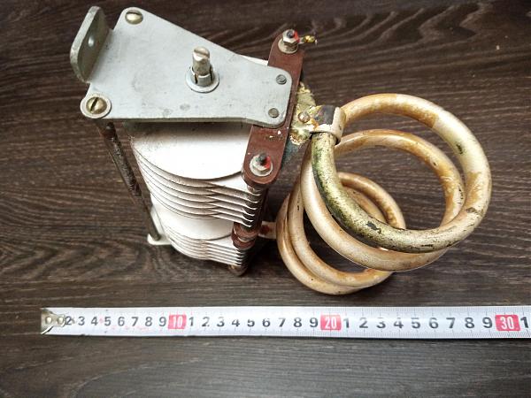 Продам Переменный конденсатор УВЧ-66