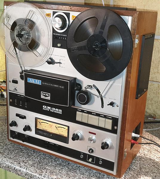 Продам Akai GX-365