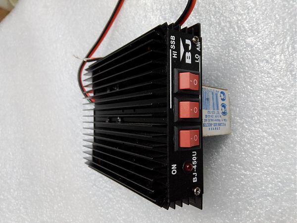Продам UHF усилитель BJ-450U