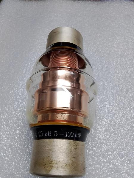 Продам Вакуумный конденсатор КП1-4 25кВ 5-100 пф