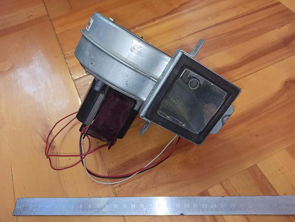 Продам Турбина для обдува лампы