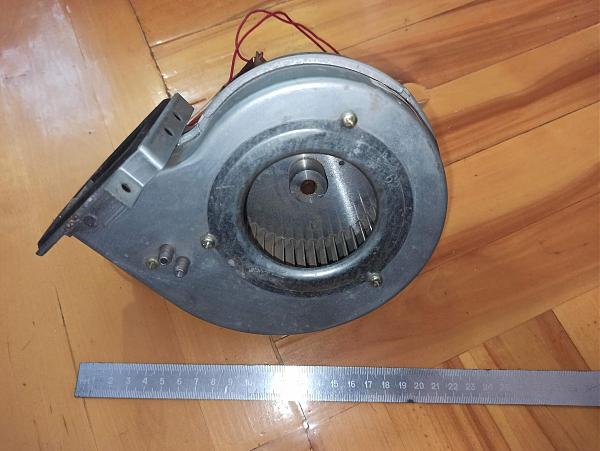 Продам Турбина для обдува лампы