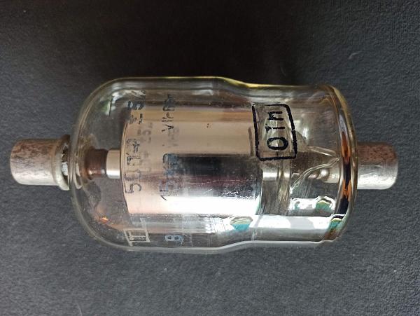 Продам Вакуумные конденсаторы постоянной емкости