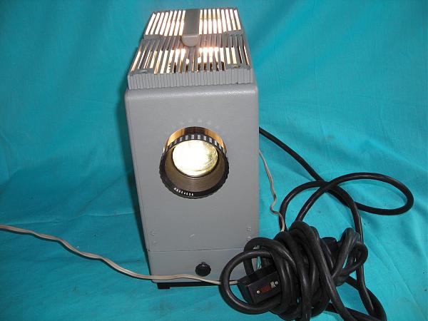 Продам Проектор лектора "ЛЭТИ-60м" новый в чехле