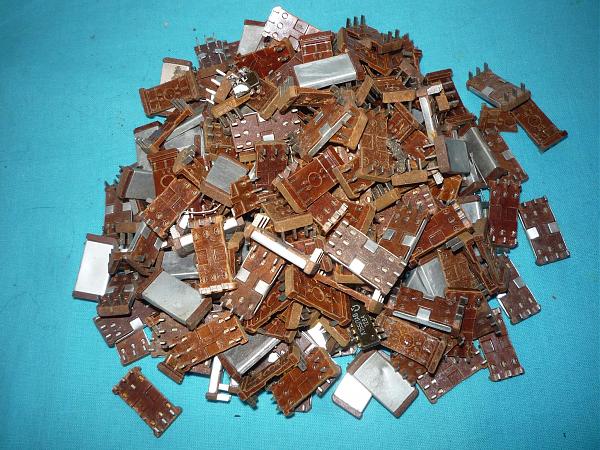 Продам Бескорпусные сверхминиатюрные транзисторы из СССР