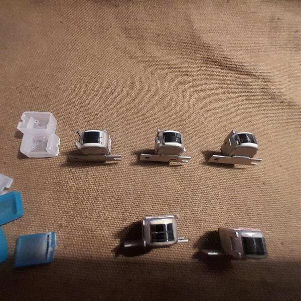 Продам Стеклоферритовые головы для кассетных магнитофонов