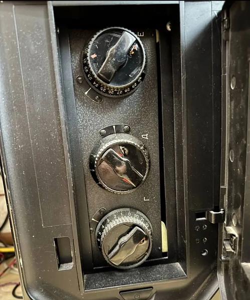 Продам Усилитель мощности Командор