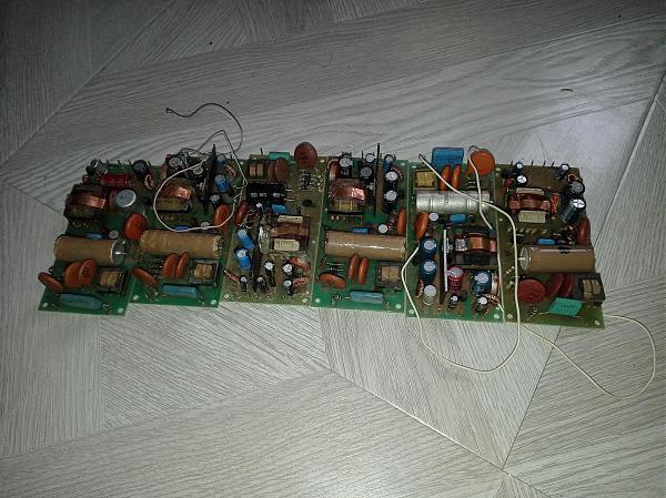 Подарю Транзисторы, блоки питания +/15В, +5В сетевые