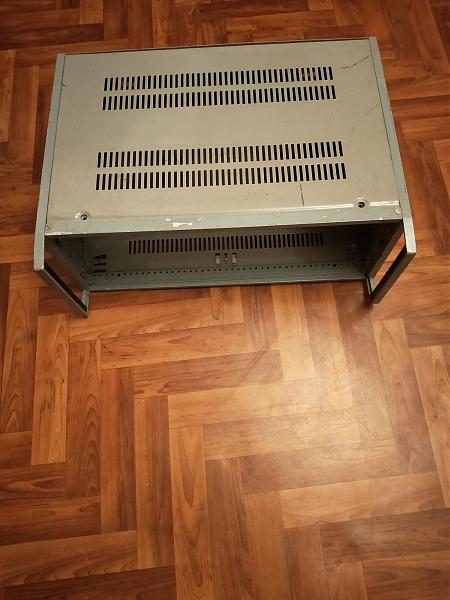 Продам корпуса для УМ